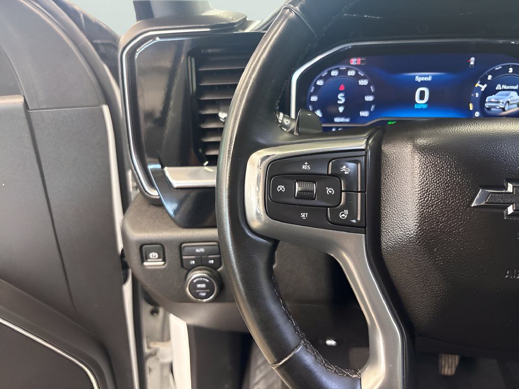 Used 2025 Chevrolet Silverado 1500 RST w/ Convenience Package II AWD/4WD image 21