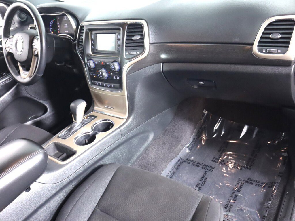 Used 2016 Jeep Grand Cherokee Laredo w/ Quick Order Package 23E AWD/4WD image 41