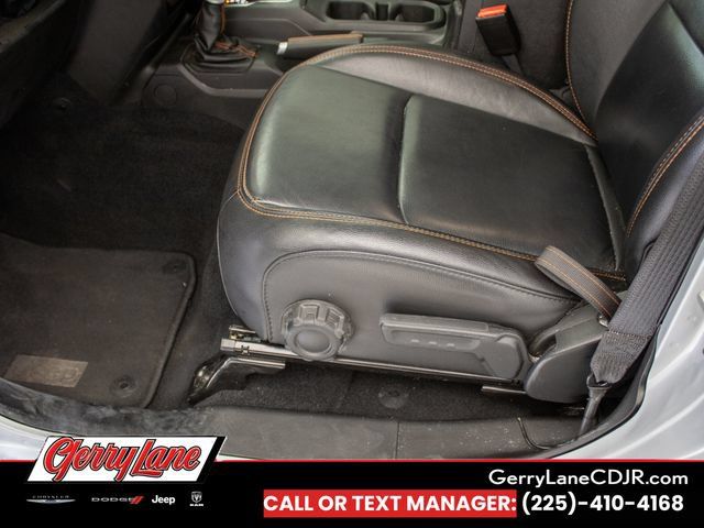 Used 2023 Jeep Gladiator Mojave w/ LED Lighting Group AWD/4WD image 13