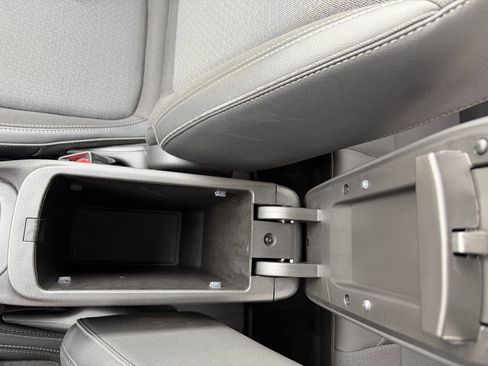 Used 2021 Buick Encore GX Preferred w/ Cold Weather Comfort Package image 27