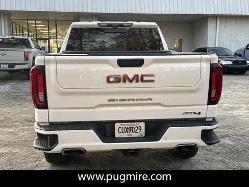 Used 2022 GMC Sierra 1500 AT4 w/ AT4 Premium Package image 5