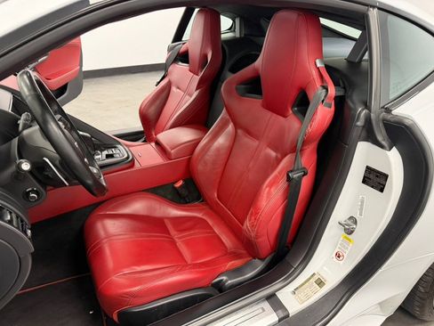 Used 2017 Jaguar F-TYPE R AWD/4WD image 36