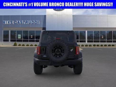 New 2026 Ford Bronco Badlands w/ Sasquatch Package AWD/4WD image 5