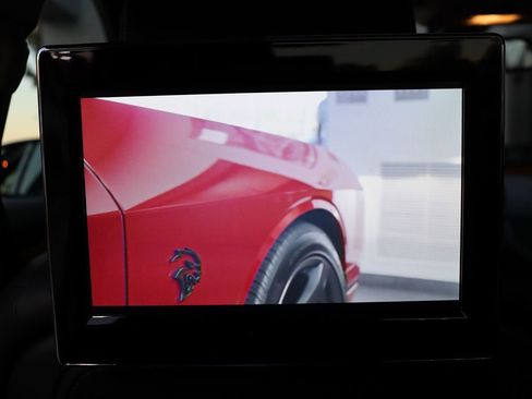 Used 2014 Jaguar XJ L Portfolio image 45