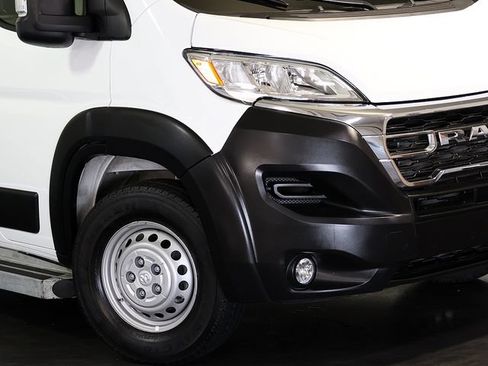 Used 2025 RAM ProMaster 2500 w/ U-Haul Equipment Group FWD image 8