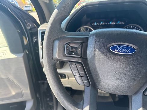 Used 2022 Ford F350 XLT w/ XLT Premium Package AWD/4WD image 25