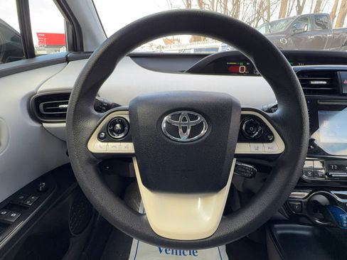 Used 2017 Toyota Prius Two image 25