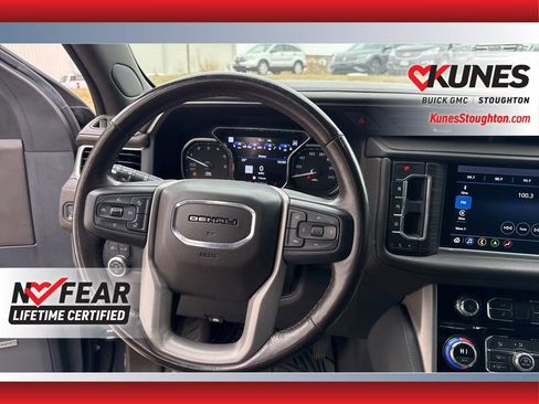 Used 2021 GMC Yukon Denali w/ Denali Premium Package image 44