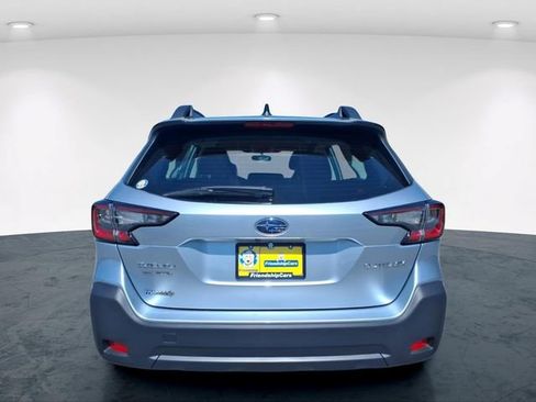 Used 2024 Subaru Outback AWD/4WD image 10