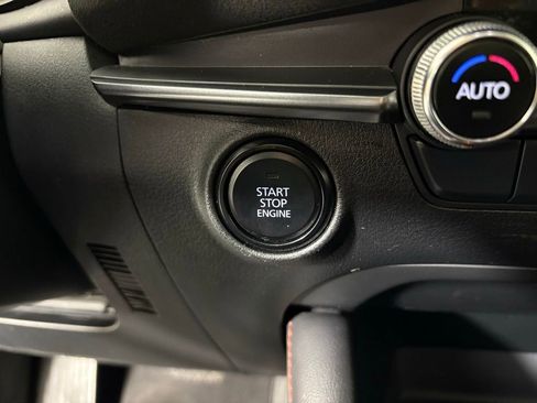 Used 2024 MAZDA MAZDA3 s image 28
