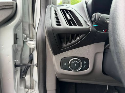 Used 2021 Ford Transit Connect XLT FWD image 22