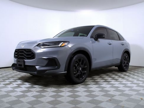 Used 2023 Honda HR-V Sport image 2