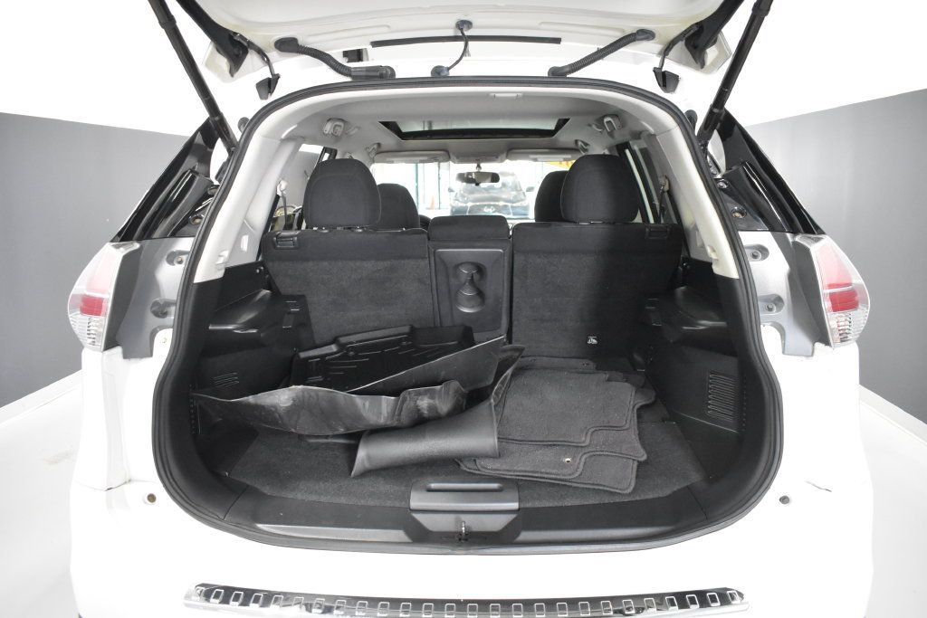 Used 2014 Nissan Rogue SV w/ SV Premium Package FWD image 35
