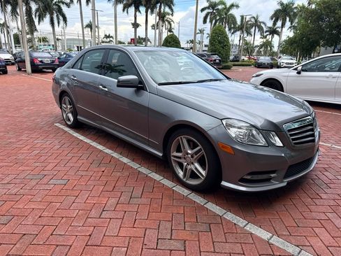 Used 2013 Mercedes-Benz E 350 Sedan image 1