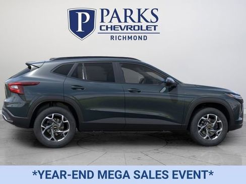 New 2026 Chevrolet Trax LT w/ Driver Confidence Package image 5