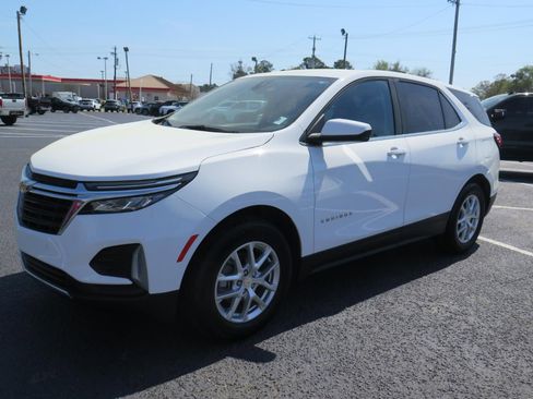 Used 2024 Chevrolet Equinox LT image 8
