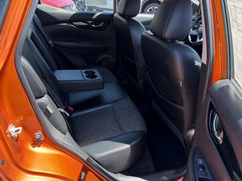 Used 2022 Nissan Rogue Sport SV w/ Technology Package AWD/4WD image 10