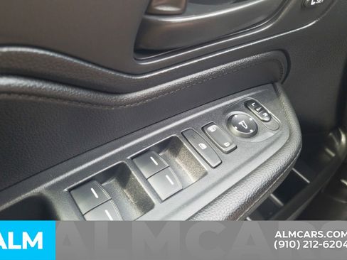 Used 2023 Honda Odyssey Sport image 33