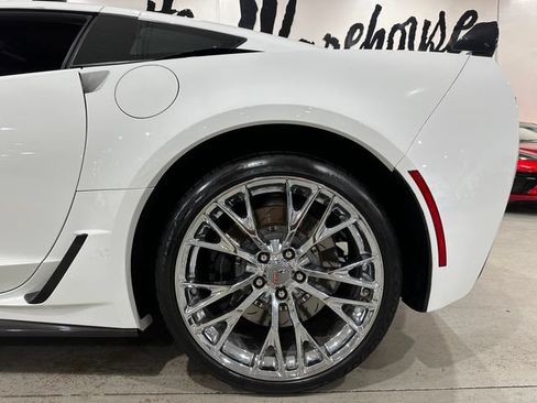 Used 2016 Chevrolet Corvette Z06 w/ 3LZ Preferred Equipment Group RWD image 20