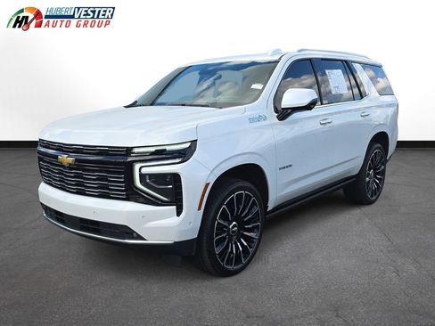 Used 2025 Chevrolet Tahoe High Country image 2