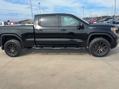 Used 2021 GMC Sierra 1500 AT4 image 2