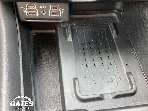 Used 2025 Dodge Durango GT AWD/4WD image 31