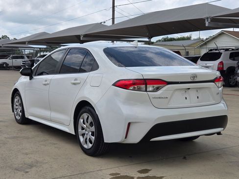 Used 2022 Toyota Corolla LE FWD image 5
