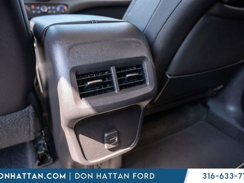 Used 2024 GMC Terrain Denali AWD/4WD image 25