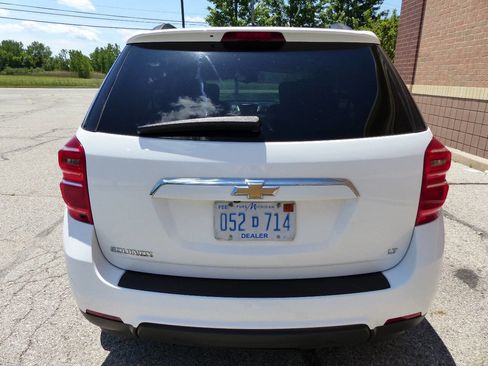 Used 2017 Chevrolet Equinox LT w/ Convenience Package FWD image 8