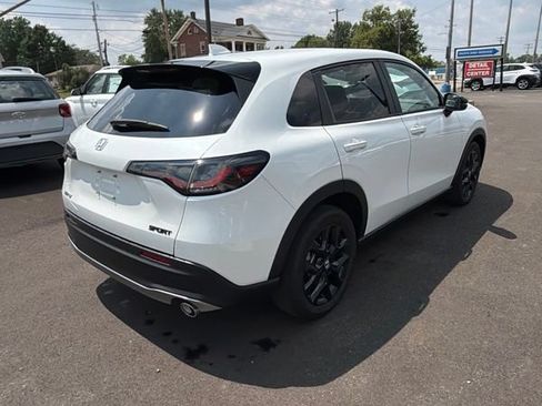 Used 2024 Honda HR-V Sport image 6