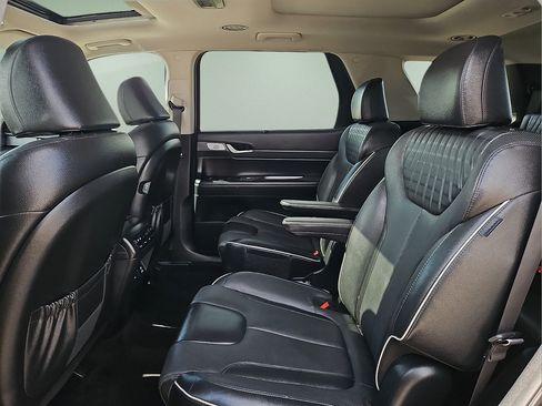 Used 2024 Hyundai Palisade Limited AWD/4WD image 13