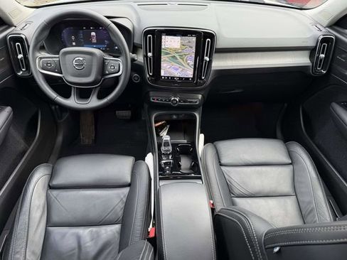 Certified 2023 Volvo XC40 B5 Plus w/ Protection Package Premier AWD/4WD image 29