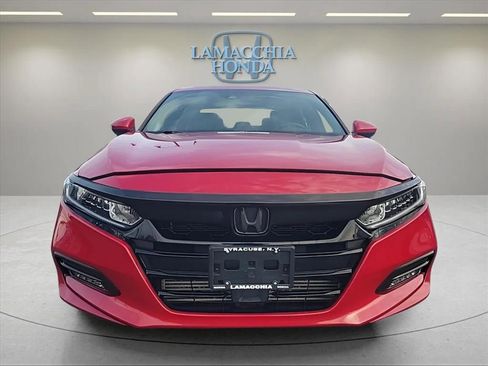 Used 2018 Honda Accord Sport image 8