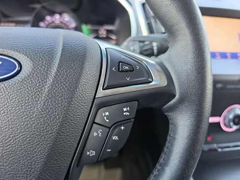Used 2020 Ford Edge Titanium w/ Equipment Group 301A FWD image 22