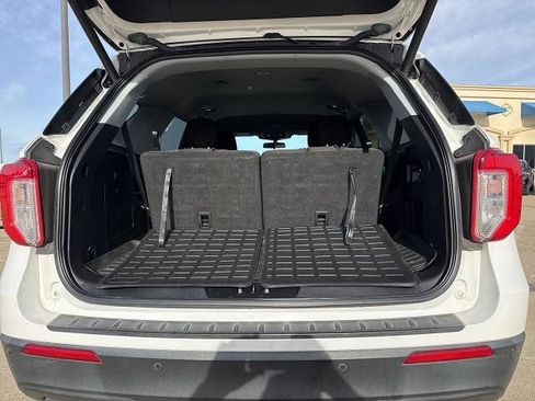 Certified 2022 Ford Explorer XLT image 10