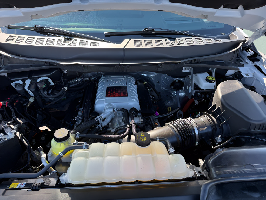 Certified 2025 Ford F150 Raptor w/ Equipment Group 803A Raptor R AWD/4WD image 26