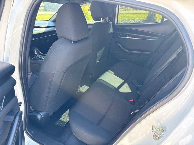 Used 2022 MAZDA MAZDA3 s FWD image 16