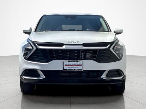 Used 2023 Kia Sportage LX image 8
