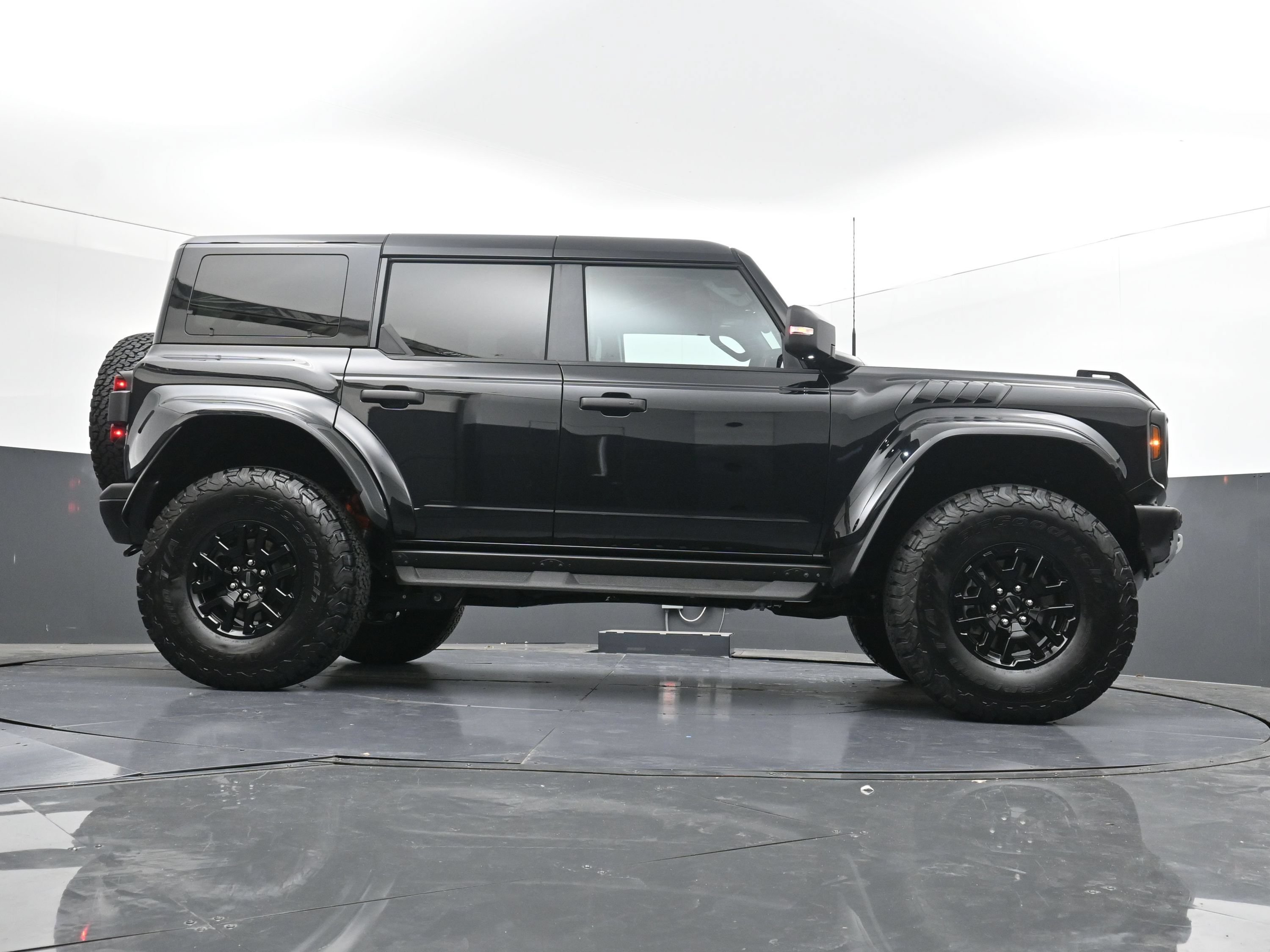 Used 2026 Ford Bronco Raptor AWD/4WD image 31