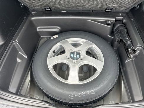 Used 2024 Jeep Grand Cherokee Altitude image 27