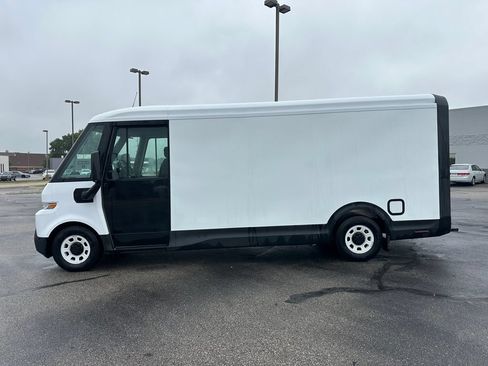 Used 2023 Chevrolet Brightdrop 600 w/ Active Safety Package 2 AWD/4WD image 2