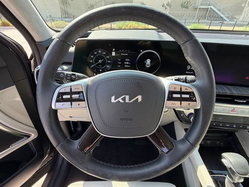 Used 2025 Kia Telluride SX Prestige AWD/4WD image 14