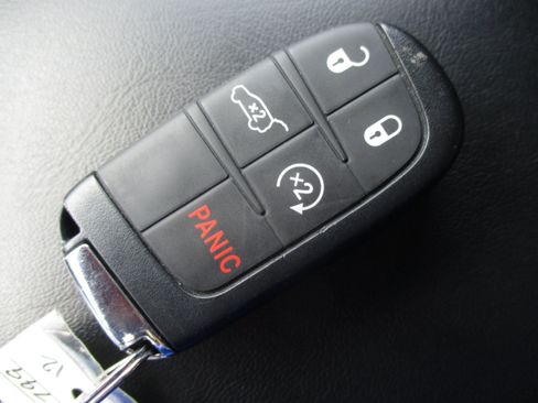 Used 2024 Jeep Compass Limited w/ Elite Group AWD/4WD image 44
