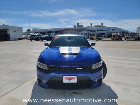 Used 2022 Dodge Charger Scat Pack w/ Daytona Edition Group image 2