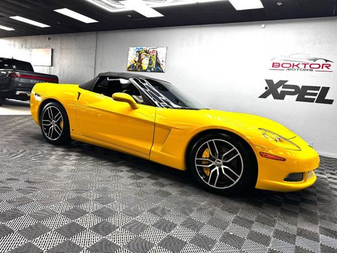 Used 2007 Chevrolet Corvette Convertible w/ Preferred Equipment Group image 2