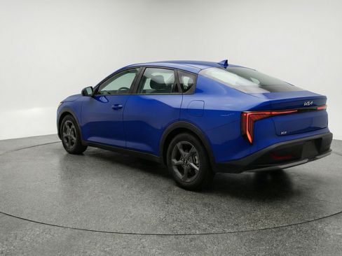 Used 2025 Kia K4 LXS image 6