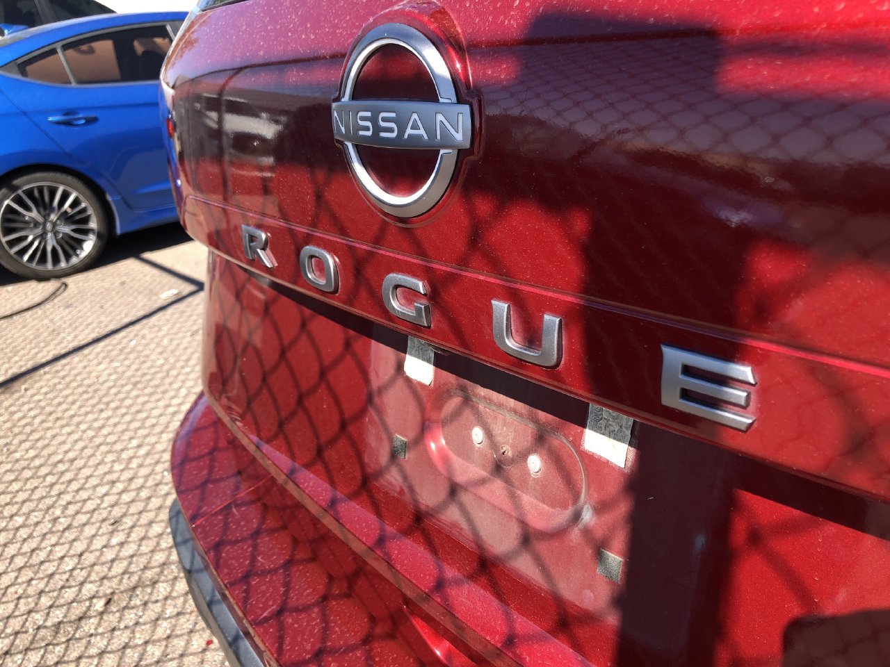 Used 2024 Nissan Rogue S FWD image 4