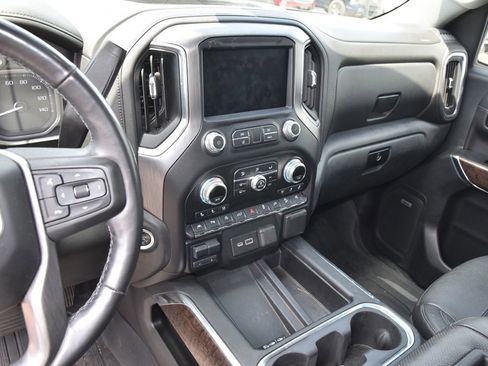 Used 2019 GMC Sierra 1500 Denali w/ Denali Ultimate Package AWD/4WD image 9