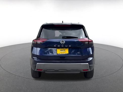 Used 2026 Nissan Rogue SL FWD image 12