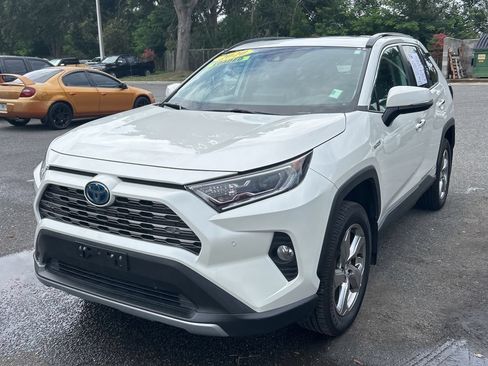 Used 2020 Toyota RAV4 Limited w/ Limited Grade Weather Package AWD/4WD image 1